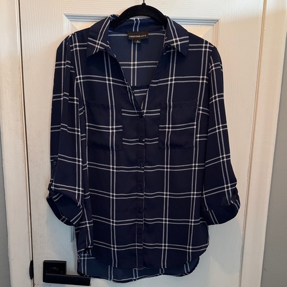 Fortune + Ivy Tops - Fortune + Ivy Women's Navy Checkered Button Down Shirt